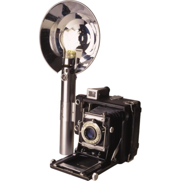 Old fashioned camera photo Thumbnail